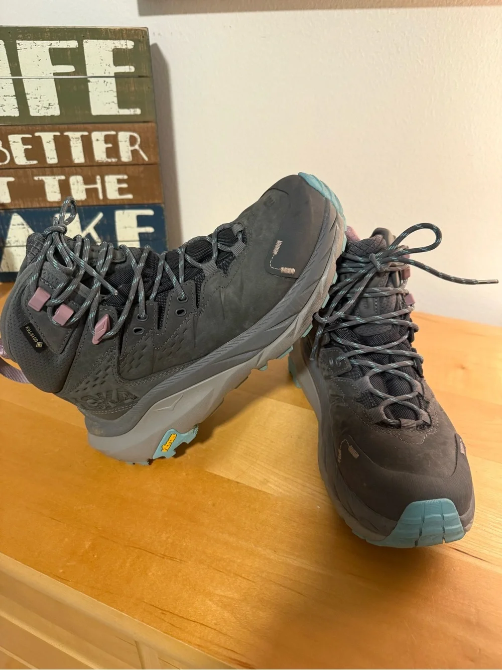 Hoka One One  Kaha 2 GTX Gray Hiking Boots